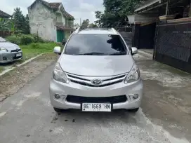Daihatsu Xenia 1.3 R Deluxe MT