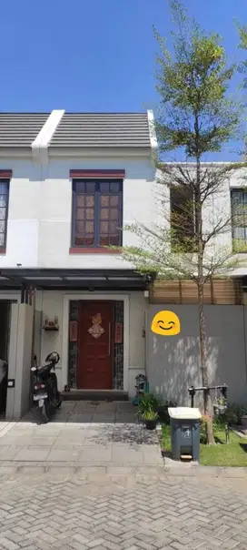 Rumah 2 lantai perumahan grand Harvest Kebraon Surabaya