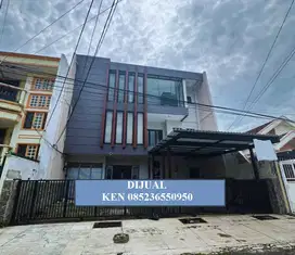 Dijual Rumah Dharmahusada Indah selangkah ke Galaxy Mall