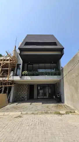 Dijual Cepat 2 Unit Terakhir Rumah Brand New Lokasi Premium Kemang