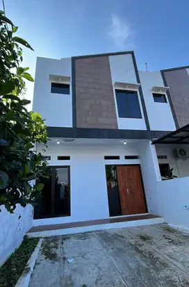 DIJUAL CEPAT RUMAH BARU MODERN TANAH LUAS SELANGKAH KE TOL DI CIPUTAT