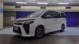 DP MURAH - Toyota Voxy 2.0 Bensin-AT 2018