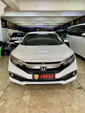 Dp Hanya 40 juta Honda Civic Es cvt 2019