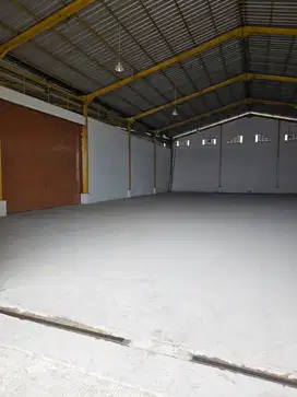 Di sewakan harga murah  gudang siap pakai di cipondoh