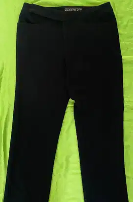 CELANA PANJANG – HITAM - MASH VILLE - SIZE S – PRELOVED