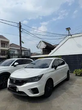 DIJUAL CITY HATCHBACK 2022 PUTIH