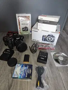 Canon eos 60D + Lensa sigma 17-70mm F2.8- 4 DC Macro Full set