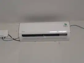 AC Midea 1 PK Mulus Normal Pemakaian 1 Tahun