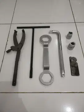 Perlengkapan Kunci Motor