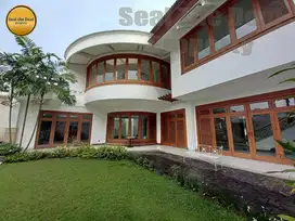 Disewakan Rumah Bisa untuk Kantor di Kemang Jakarta Selatan STD582