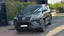 toyota fortuner vrz gr sport 2022 hitam diesel cash kredit proses bisa