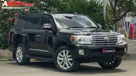 Toyota Landcruiser 4.6 V8 ZX Gasoline Black On Beige Fullspec Sunroof