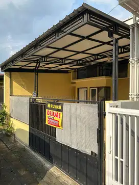 DIJUAL RUMAH LOKASI DEKAT KAMPUS III UNMUH KONDISI TERAWAT