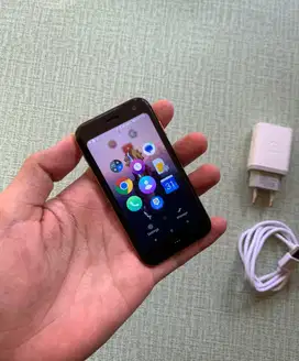 Palm pvg100 palm phone ram 3gb internal 32 gb normal mal