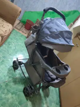 Baby stroller / dorongan bayi pliko nevada