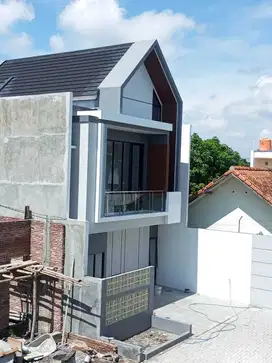 Rumah Baru model Scandinavian Strategis Colomadu Karanganyar