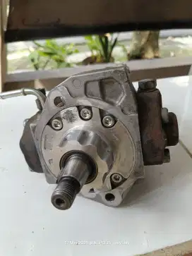 Pompa oli /supply pump Hilux atau Innova 2KD orisinil copotan 2015