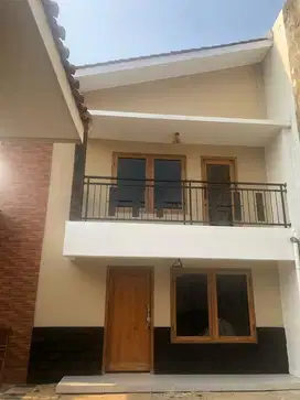 Disewakan Paviliun Permata Hijau