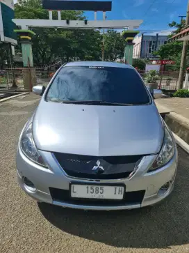 MITSUBISHI GRANDIS GT 2.4 2010