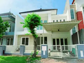 Dijual rumah elite Pakuwon City Cluster San Antonio, Surabaya