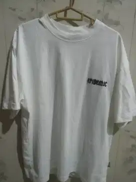 T shirt epidemic size S oversize warna masih cerah no minus