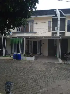 Rumah Cantik 2LT Cibubur