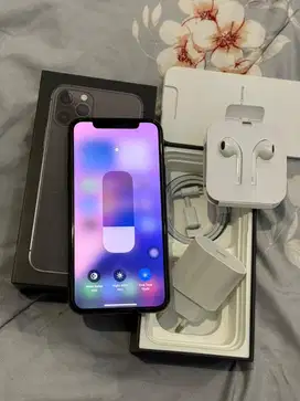 Dijual Iphone 11 Pro 256GB Grey Mulus Lengkap Terdaftar