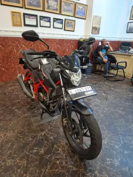 JUAL CEPAT CB 150 R 2018 MOTOR MULUS KAYA BARU