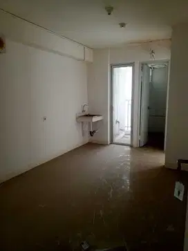 DISEWAKAN 2BR UFURNISH ATAS MALL VIEW KOLAM APARTEMEN BASSURA CITY