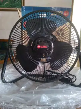 Dijual Kipas Angin Meja GMC