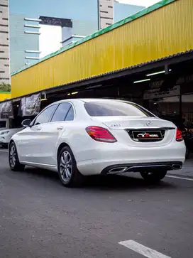 Merc Benz C200 Avantgarde W205 AT 2016/2017 Putih mercy 320i