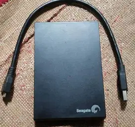 HARDISK EXTERNAL  1 TB SEAGATE  USB 3 ORIGINAL SEHAT NORMAL