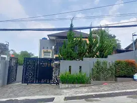 Dijual Cepat Rumah Lux Full Furnished di Jalan Utama Padasuka Bandung