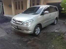 Toyota Kijang Innova 2007 Bensin