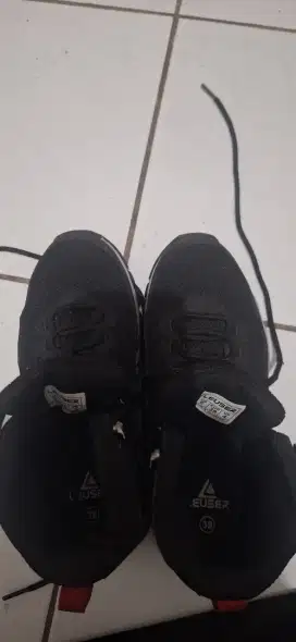 Sepatu gunung leuser uk.38 bukan eiger atau rei