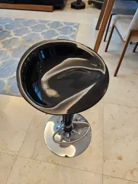 Bar chair (kursi)