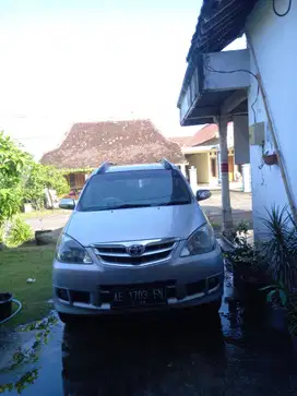 Toyota Avanza 2011 Bensin