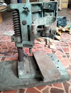 Mesin Bor Duduk manual