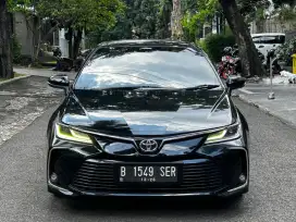 Corolla Altis V 1.8 at 2019 Hitam