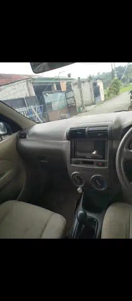 Toyota Avanza 2011 Bensin