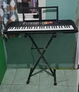 Keyboard Yamaha PSR F51