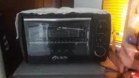 Pemanggang oven kirin 19L kondisi seperti baru