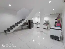Dijual Rumah Full Renovasi di JGC Cluster Mississipi