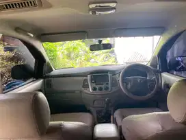 Toyota Kijang Innova 2012 Bensin