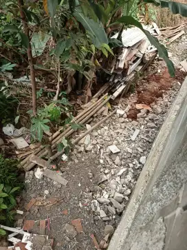 Ambil aja, Puing sisa bongkaran