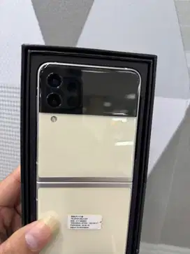 Samsung flip 3 Ram 8/128 GB