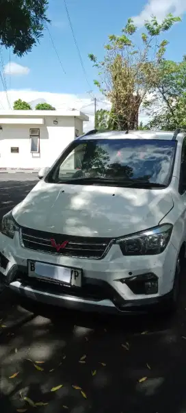Wuling confero S- C Lux 86jt nego