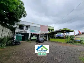 Dijual Cepat Ruko Gandeng Parkiran Luas Lokasi di Pinggir Jalan Raya