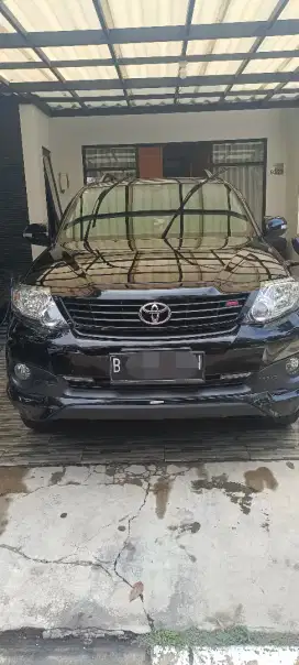 Over Kredit Fortuner 2.7 G TRD 2015 AT