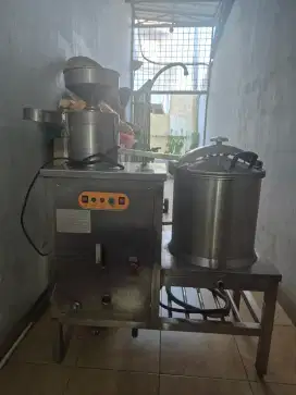 MESIN PENGGILING KACANG-KACANGAN (KEDELAI/ALMOND) OTOMATIS 2 in1